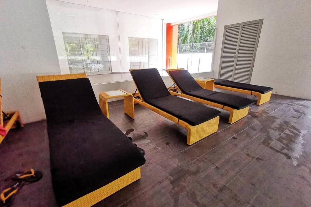 Apartment The Venus Block B31st Floor Sri Manjung Kampong Lumut Kiri