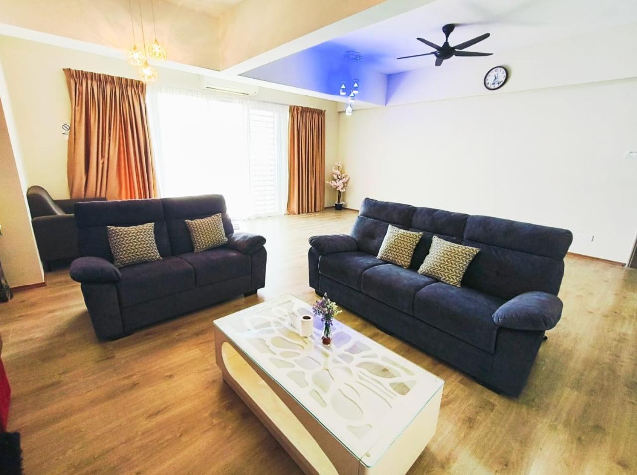 Apartment The Venus Block B31st Floor Sri Manjung Kampong Lumut Kiri